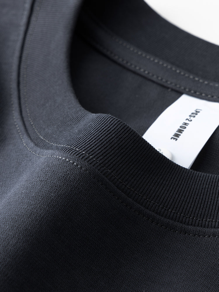 Versatile Long-Sleeve Crewneck Sweatshirt with Small Neckline