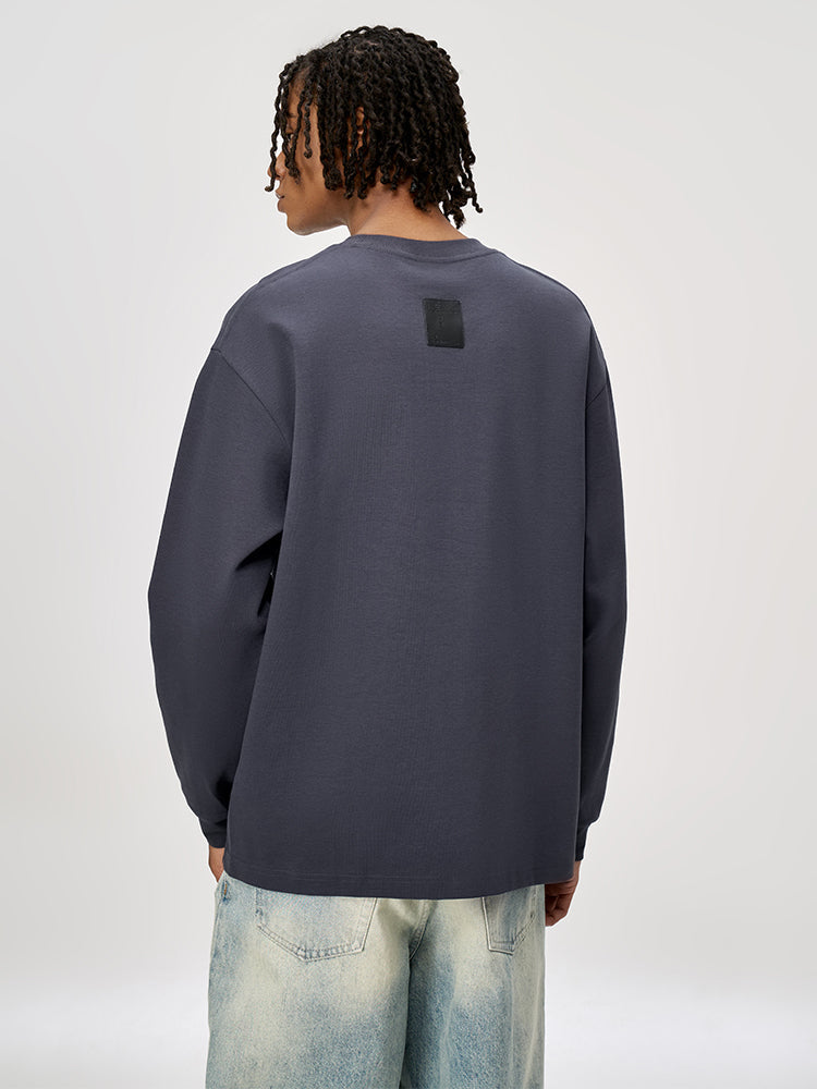 Versatile Long-Sleeve Crewneck Sweatshirt with Small Neckline