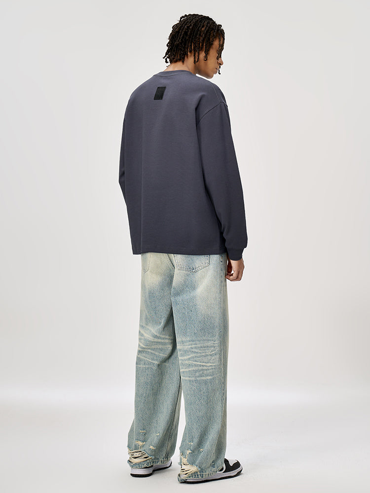 Versatile Long-Sleeve Crewneck Sweatshirt with Small Neckline