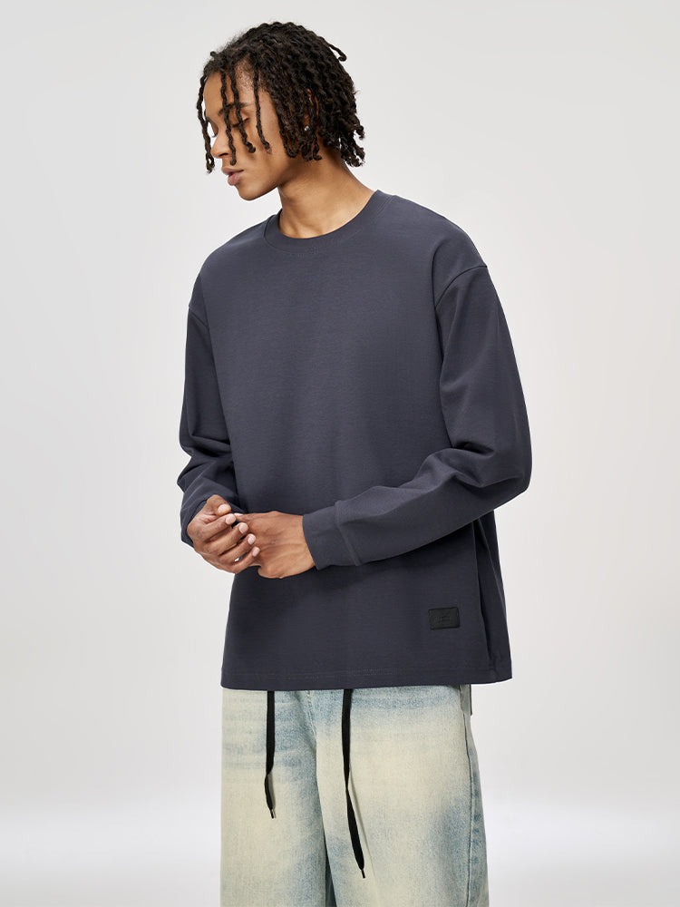 Versatile Long-Sleeve Crewneck Sweatshirt with Small Neckline