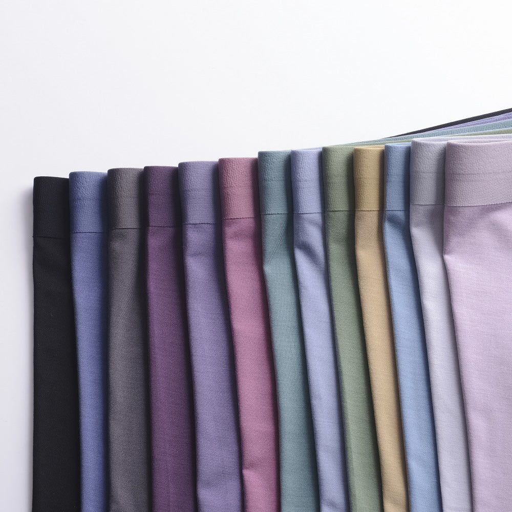 快適なプレーンモダールボクサーブリーフ。男性用快適な下着。